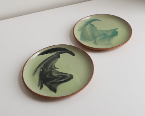 *Sample* Pale green lunch plates