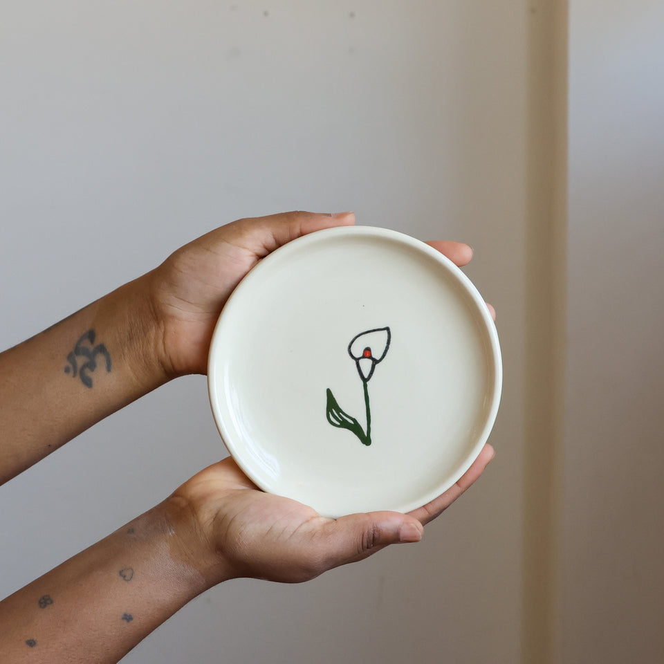 Calla lily snack plate