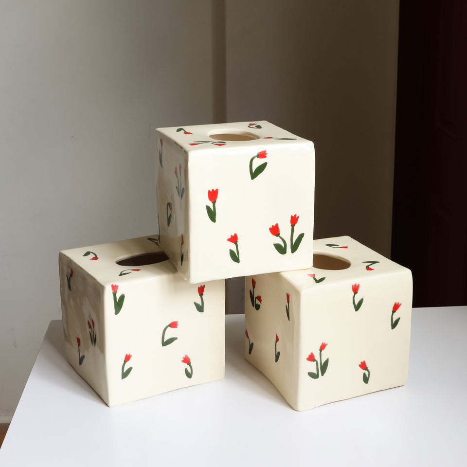 Tulip tissue box