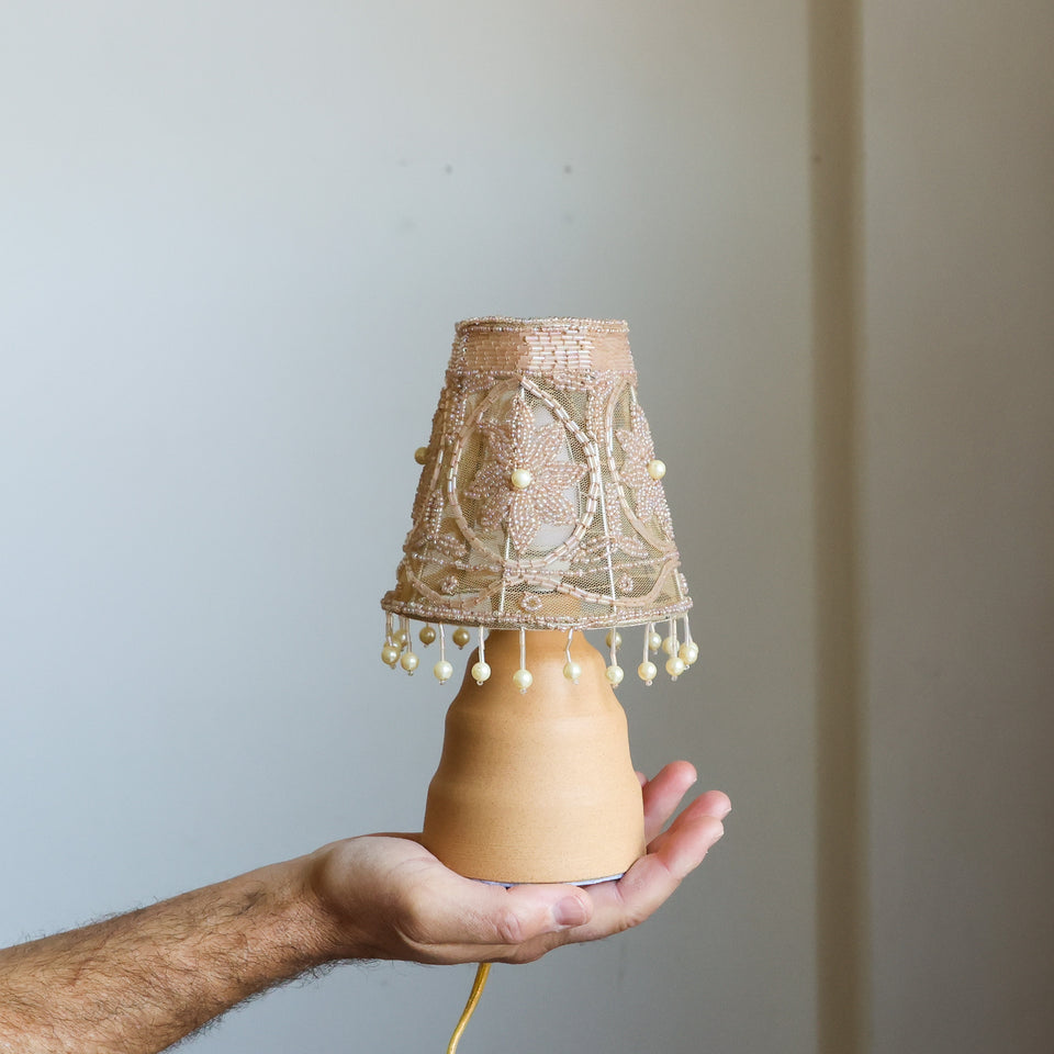 Beaded sand mini lamp
