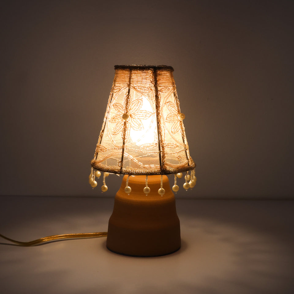 Beaded sand mini lamp