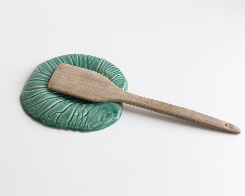 Cabbage spoon rest