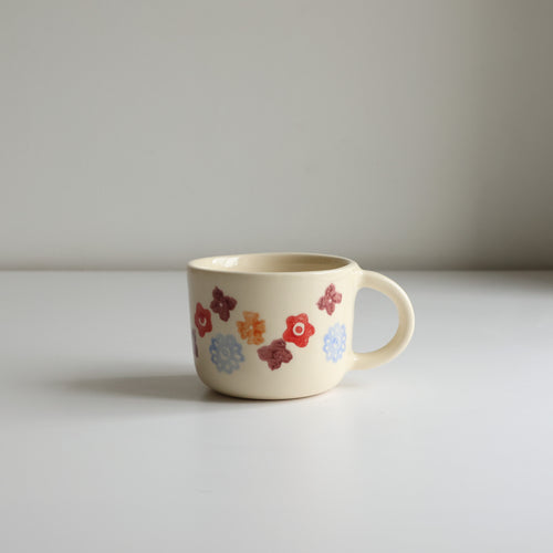 Zigzag flower mug