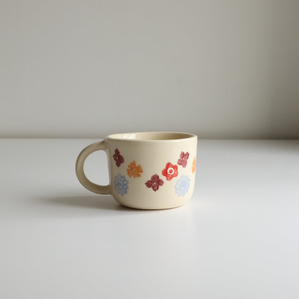 Zigzag flower mug