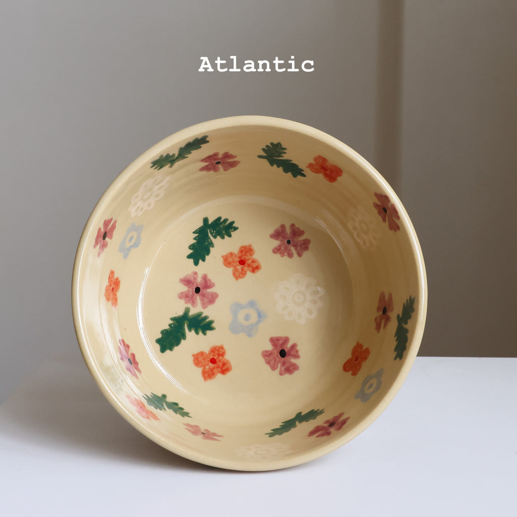 Flower print breakfast bowl