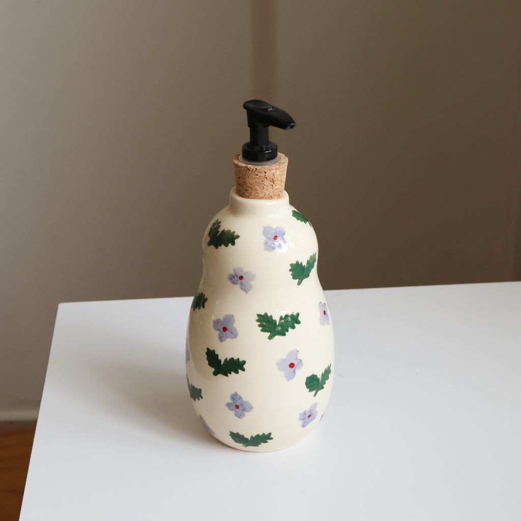 Flower print soap dispenser
