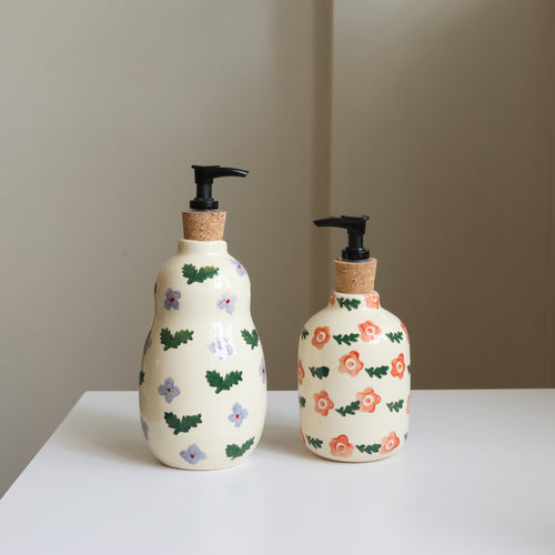 Flower print soap dispenser