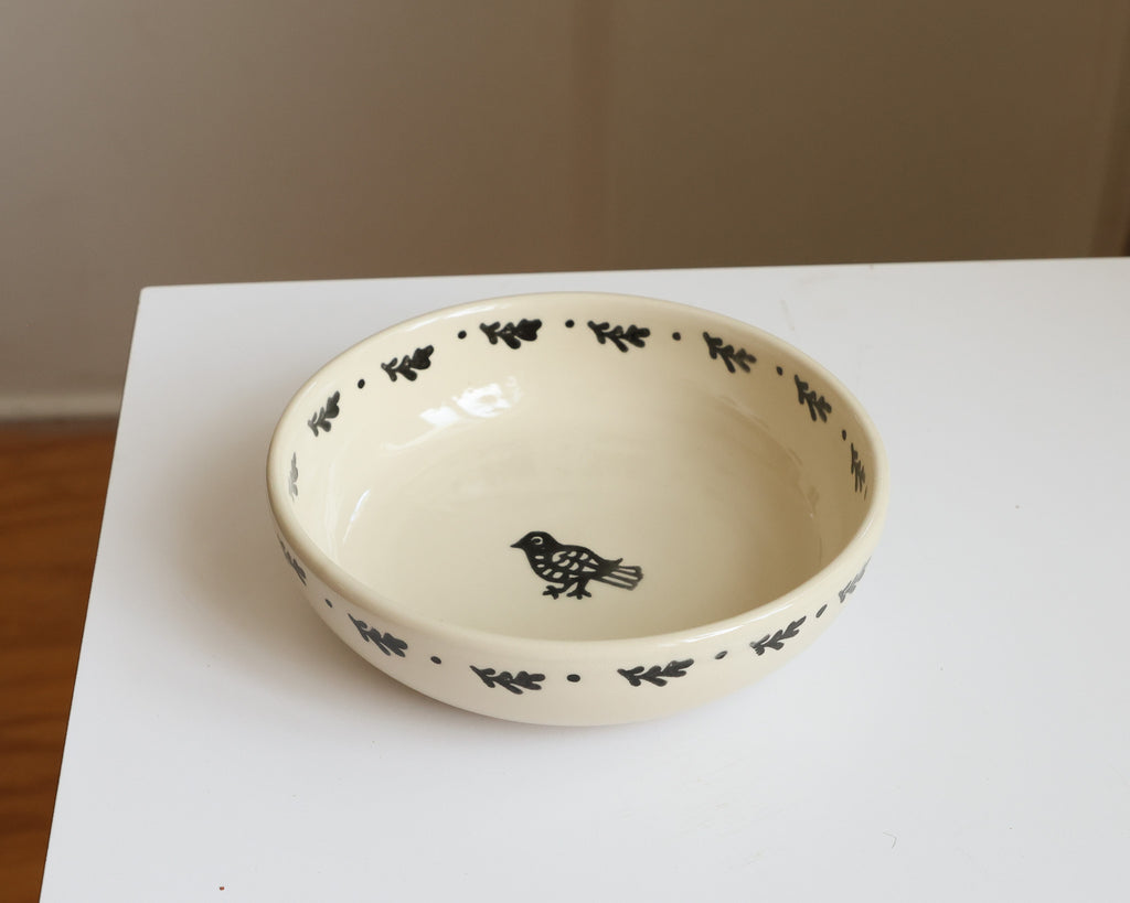 Pigeon snack bowl
