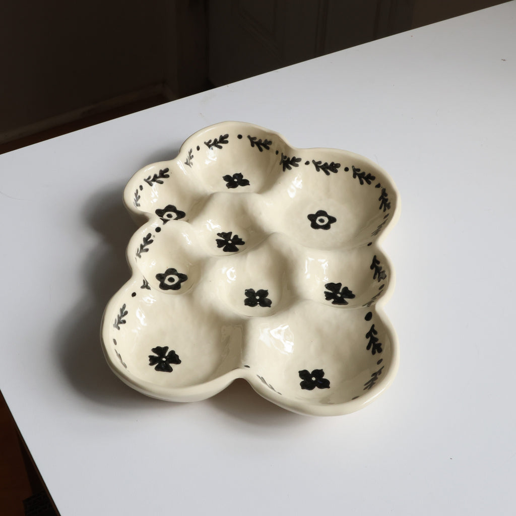 Monochrome trinket tray