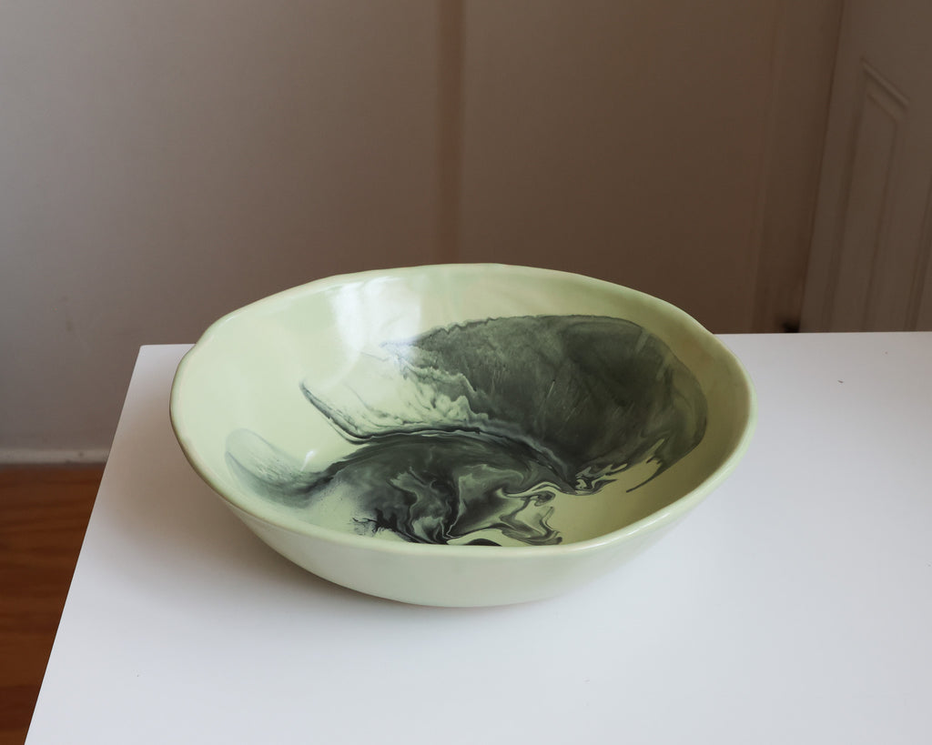 Squid serving bowl