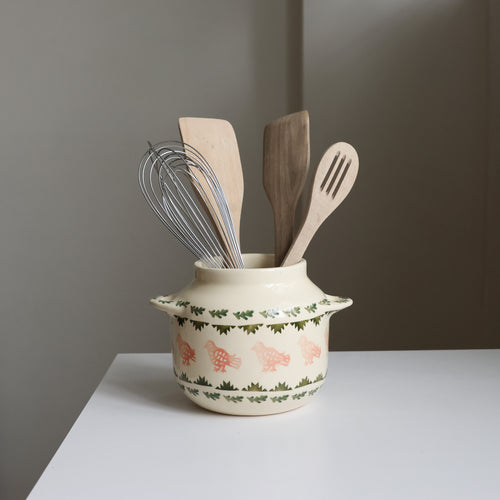 Pigeon spoon crock