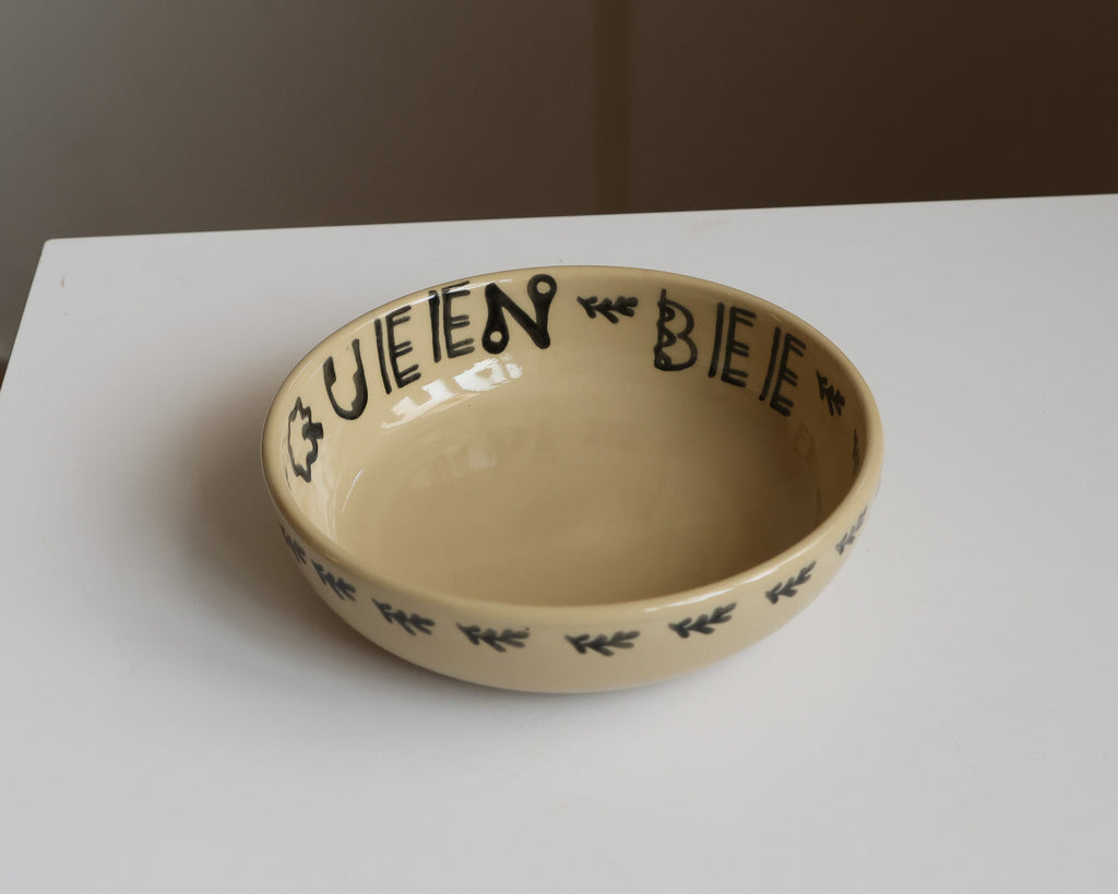Customized cat bowl