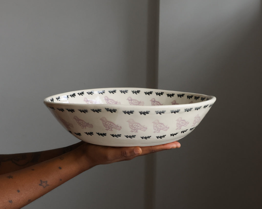 Pigeon serving bowl