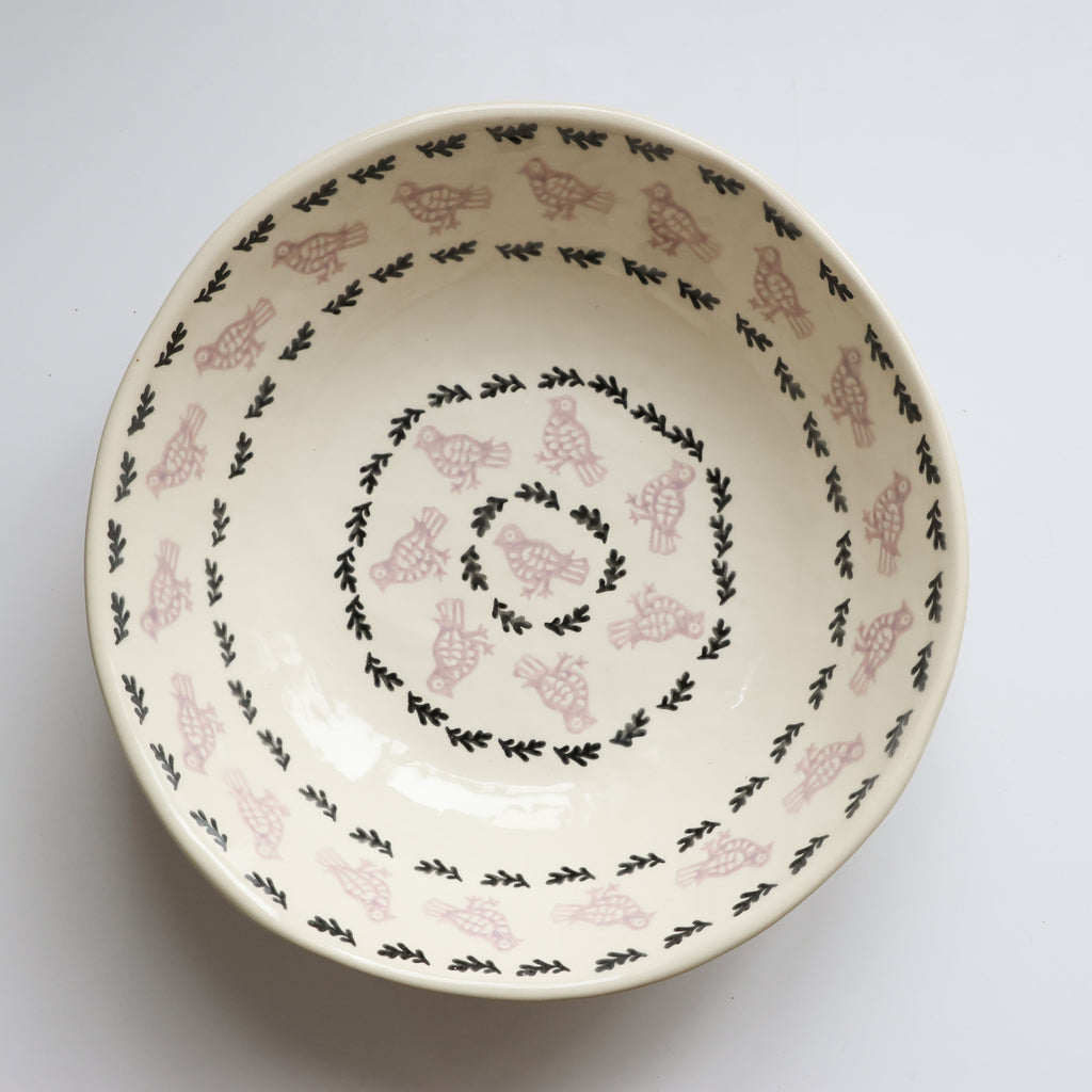 Pigeon serving bowl