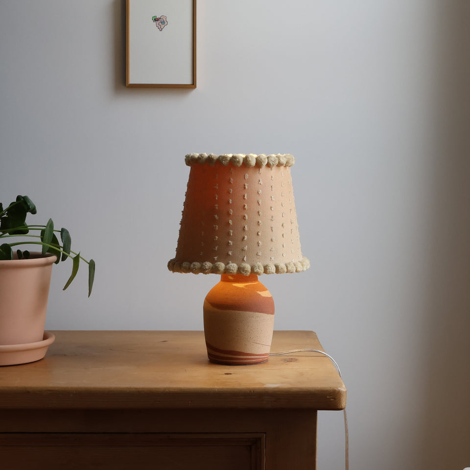 Lamp: pom pom