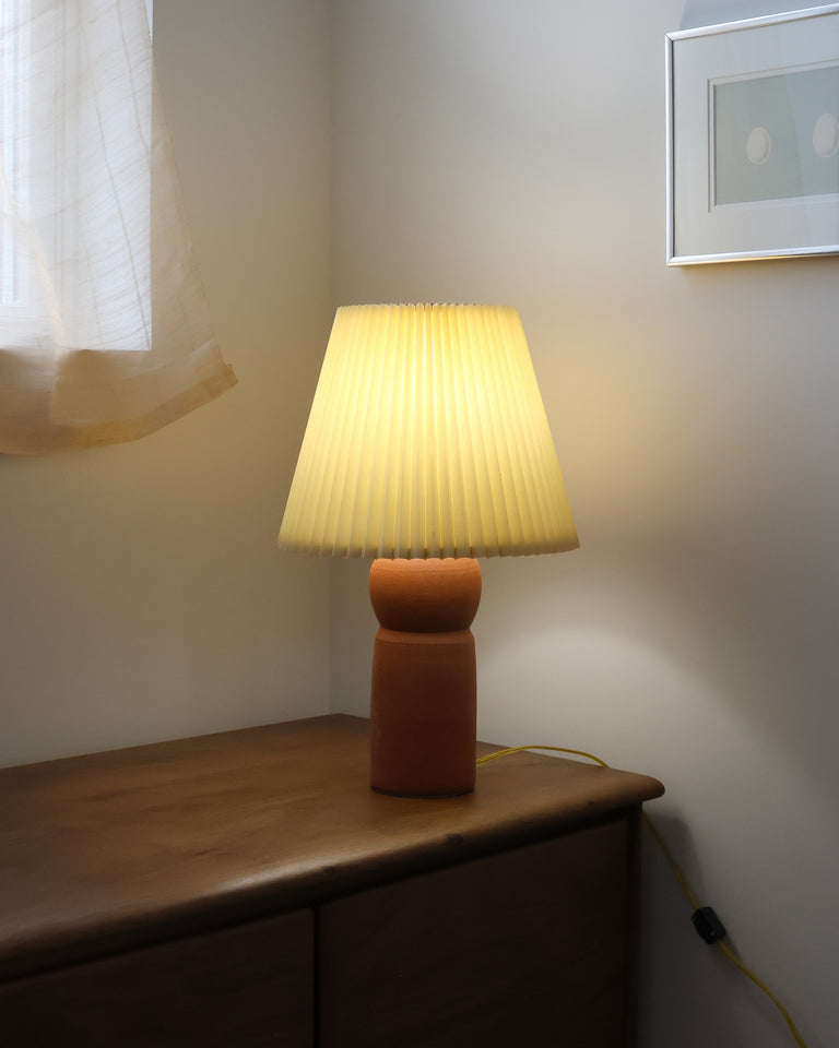 Lamp: pedestal