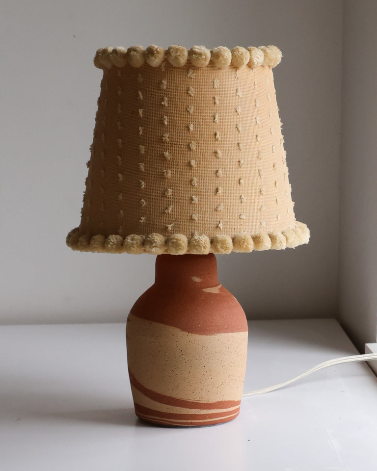 Lamp: pom pom