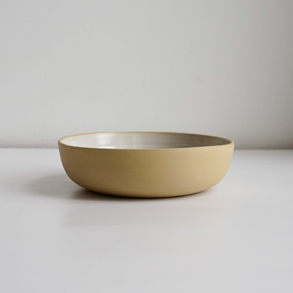 Biscuit shallow bowl